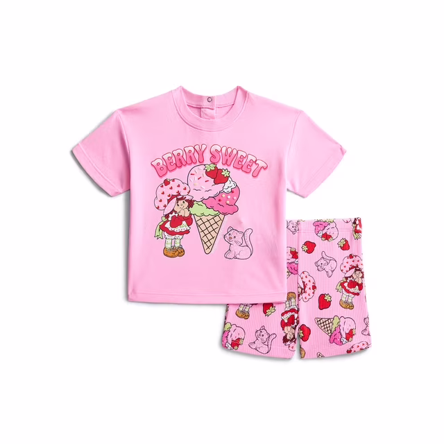 Strawberry Shortcake Baby Girls Short Sleeve Graphic Tee and Matching Bike Shorts Set, 2-Piece, Sizes 0/3M-24M